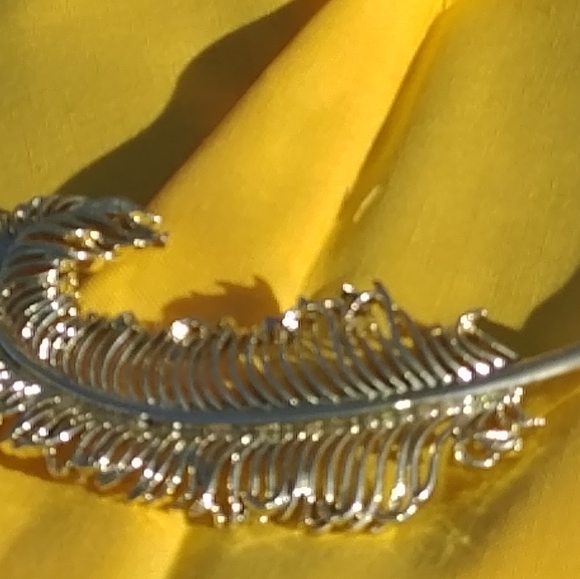 Vintage Feather Brooch - Picture 6 of 7